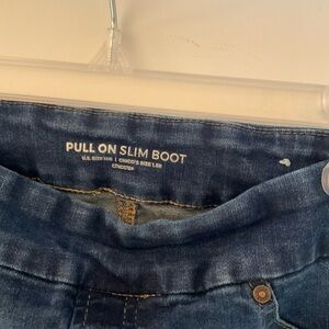 Chicos pull on jeans size 1.5R